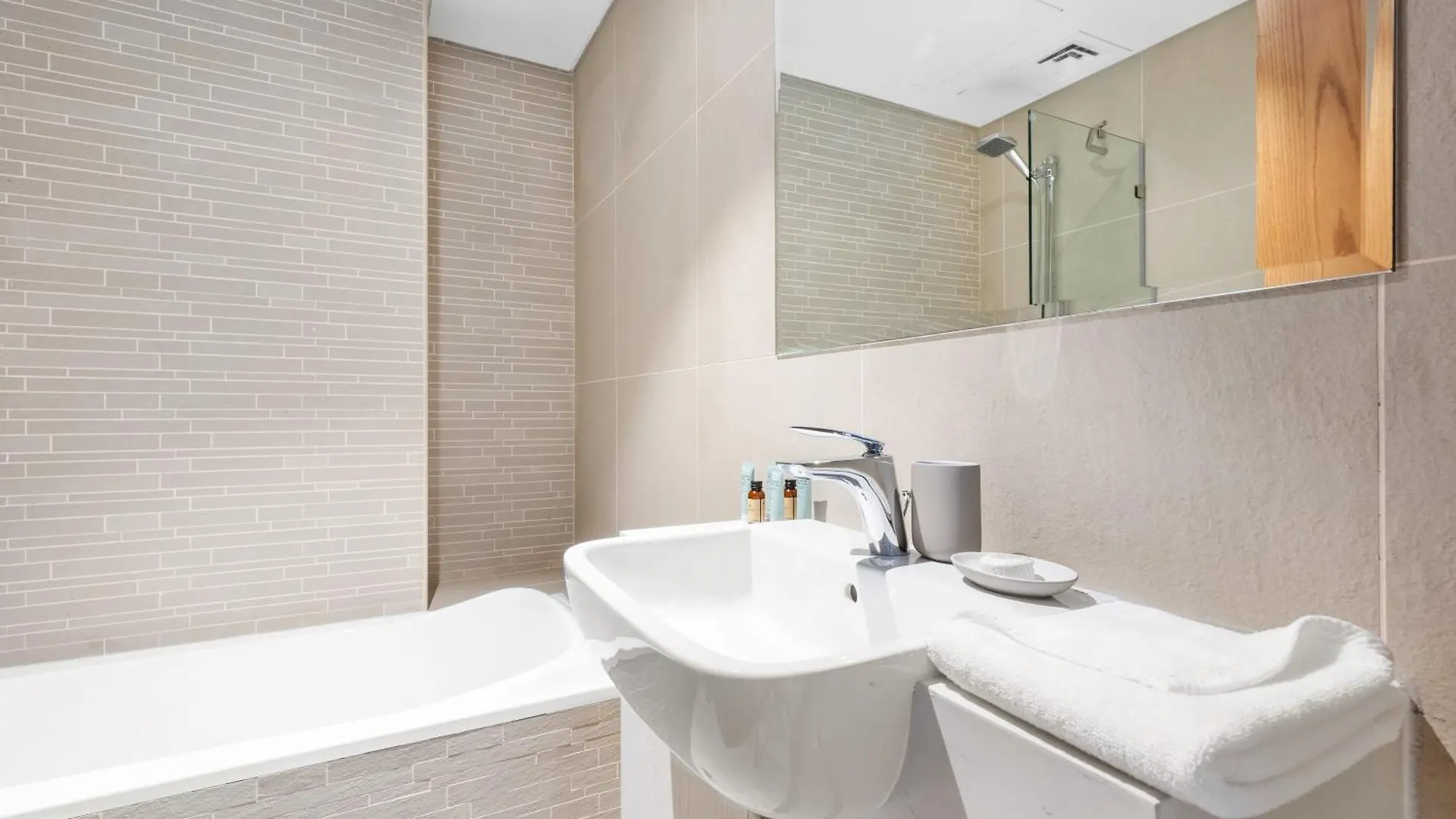 Silkhaus Modern 2 Bdr Near Reem Mall Apartment Abu Dhabi