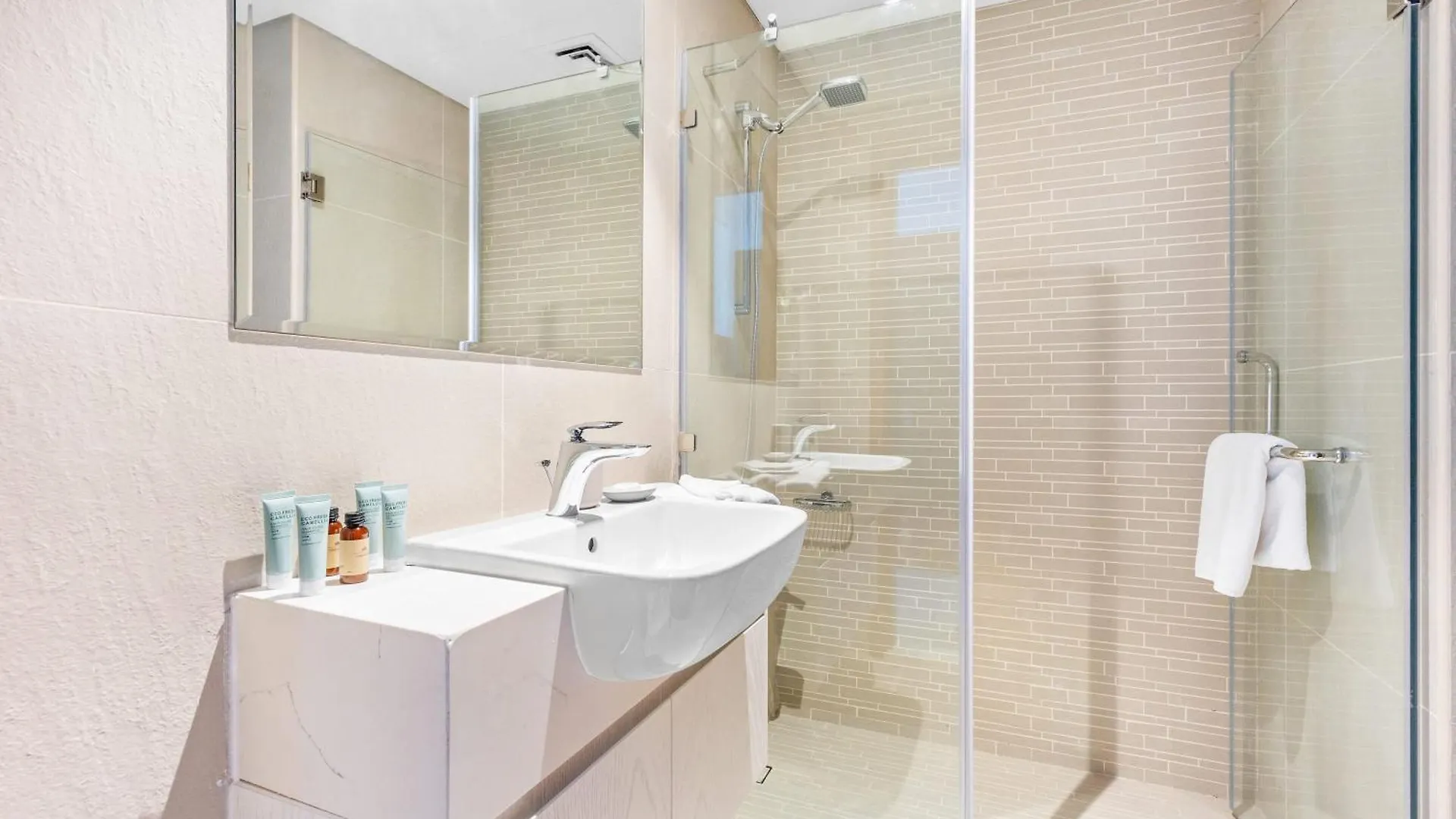 Silkhaus Modern 2 Bdr Near Reem Mall Apartment Abu Dhabi 0*,